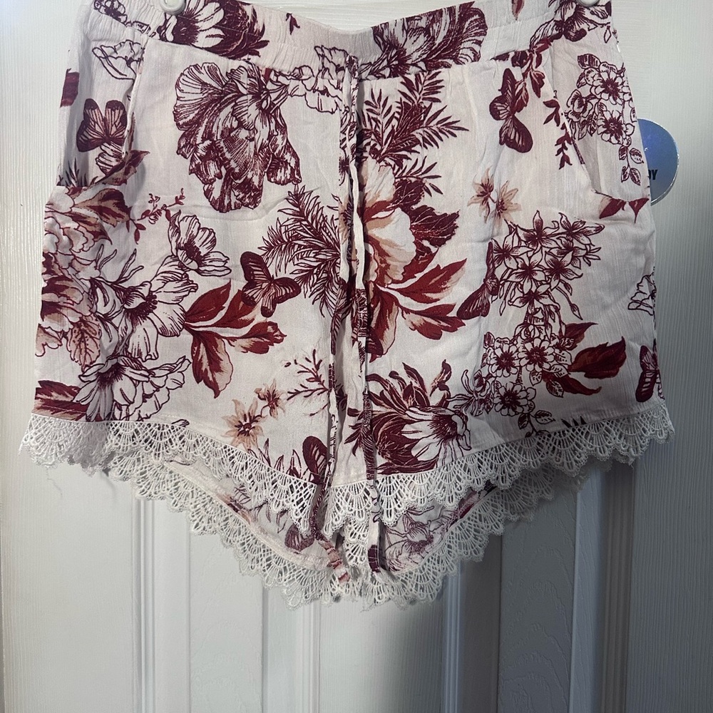 Floral Lace Trim Shorts